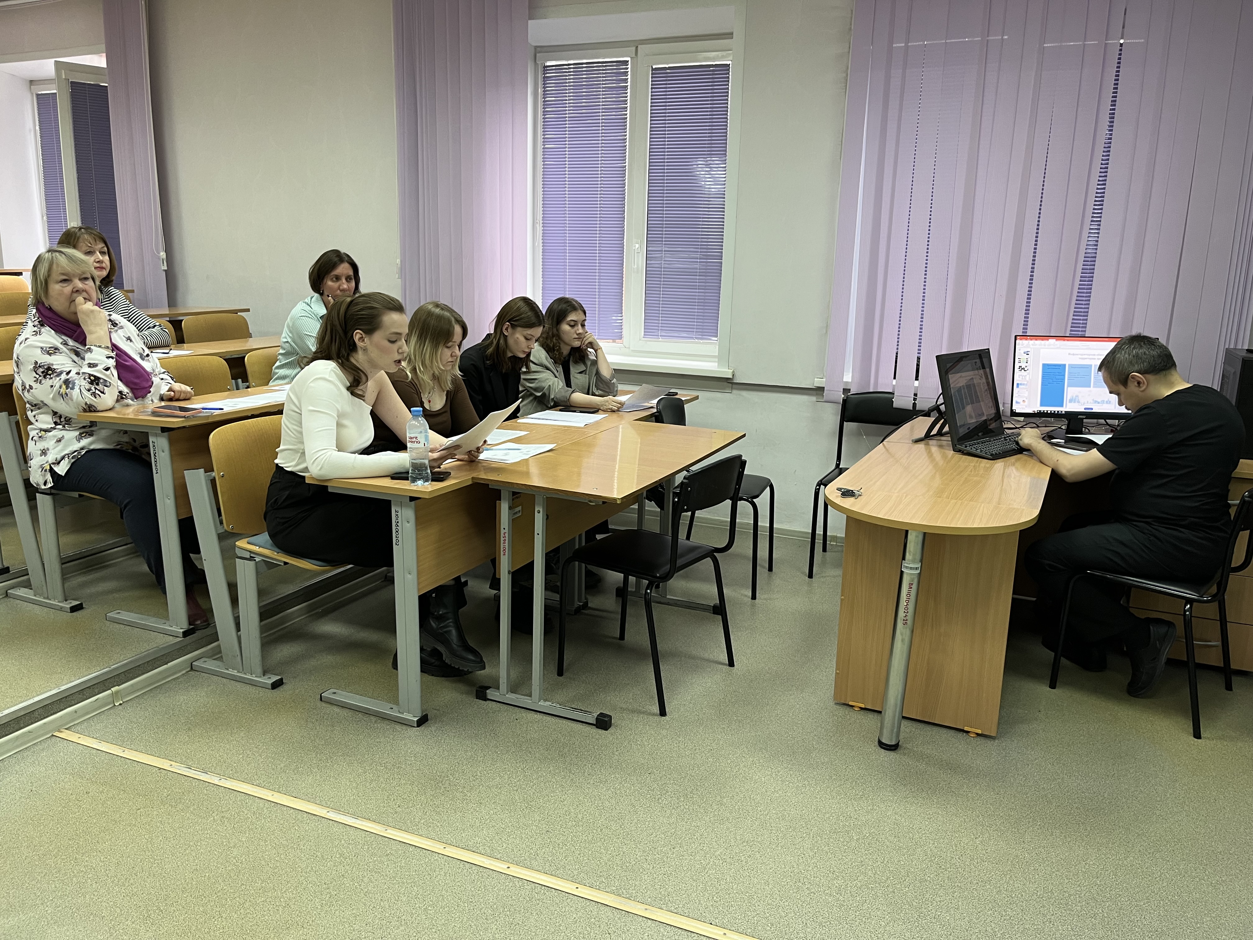 Конкурс студенческих проектов на лучшее решение практических кейсов прошел в БрГУ
